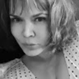 Meet your Posher, Danika